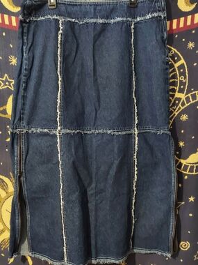 Vintage Denim Patchwork Frayed Jeans Skirt - Dark Blue